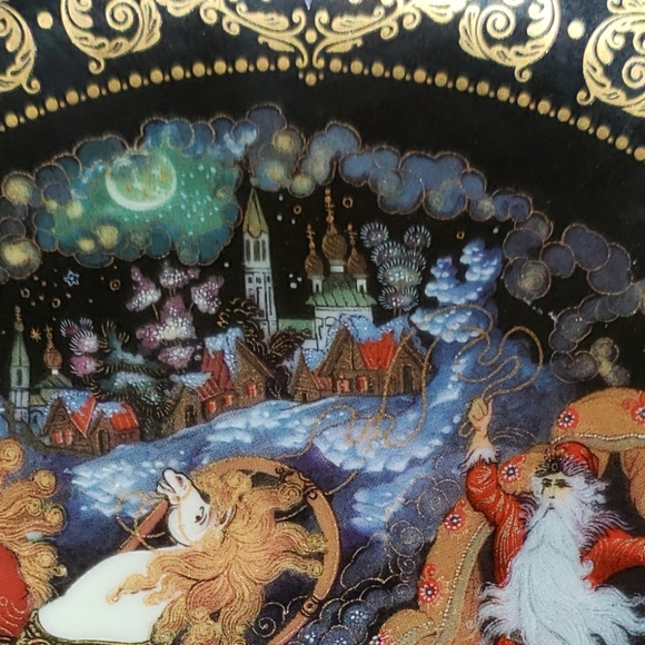 Father Christmas Decorator Plate. - Picture 5 of 8